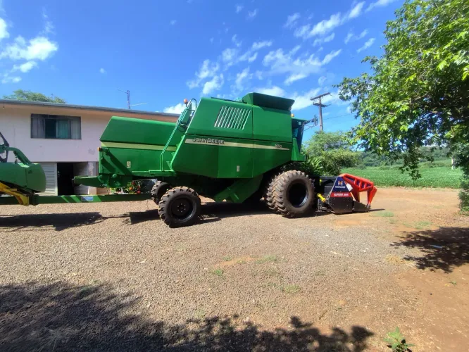 Colheitadeira 1450 Jhon Deere