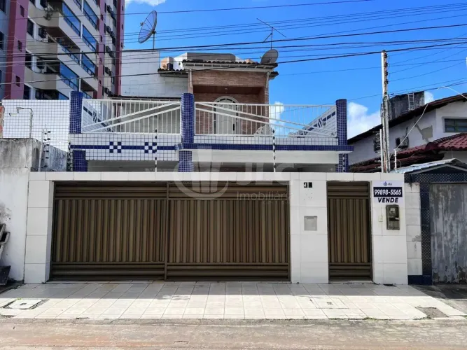 Casa no Grageru - Oportunidade!! [7941]