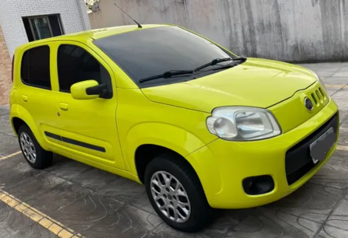 Fiat Uno Vivace Celeb. 1.0 EVO F.flex 8V 5P 2012