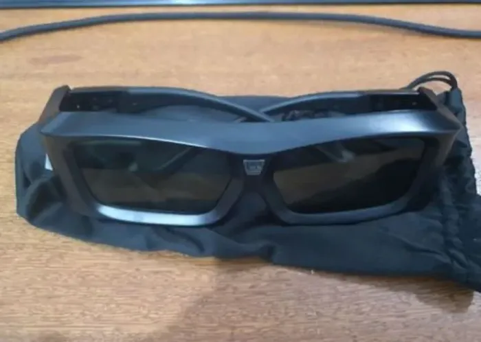 Óculos 3D ativo