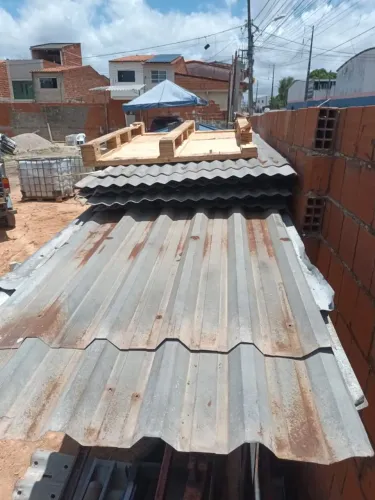 Telhado com estrutura metálica