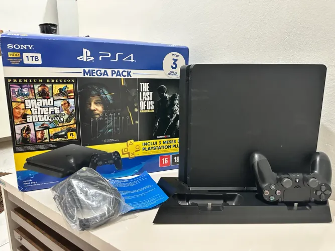 PlayStation 4 Slim 1TB + Jogos