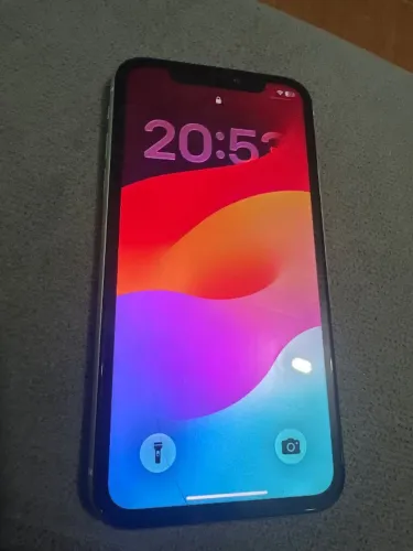 iPhone 11 para retirada de peças ele funciona normal só o Wi-Fi que não pega