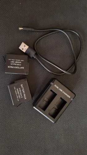 Baterias gopro hero 5 6 7  carregador e estojo pra Go pro
