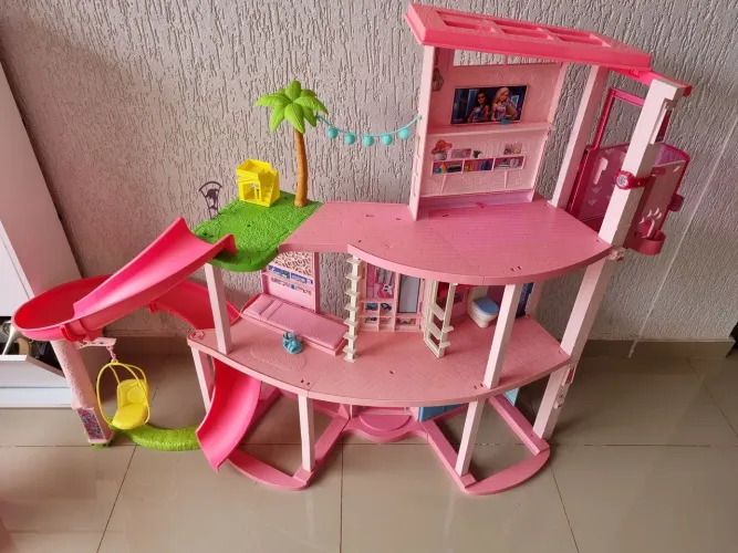 Casa da Barbie Dreamhouse Original Mattel 3 Andares com Elevador e Escorregador