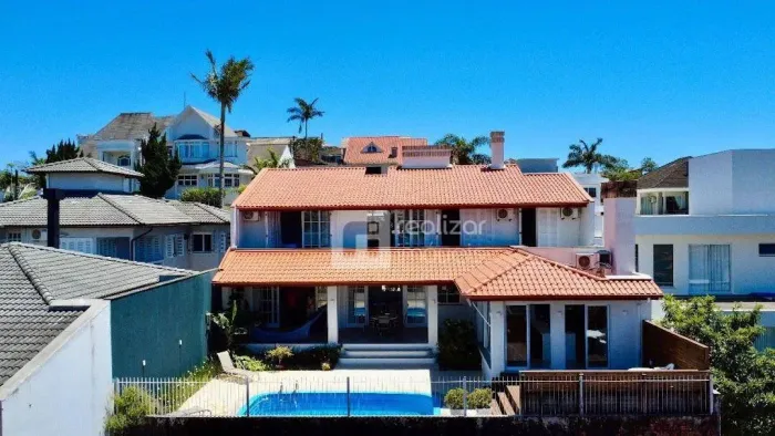 Casa com 3 dormitórios à venda, 358 m² por R$ 3.650.000,00 - João Paulo - Florianópolis/SC