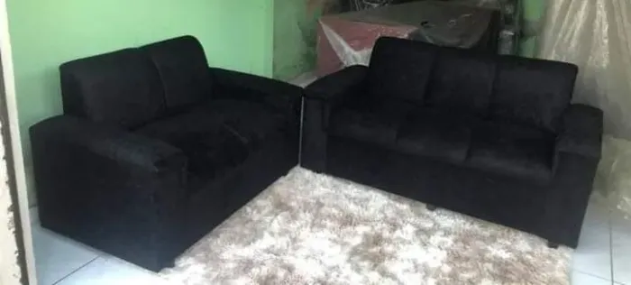 Cj de sofás 2 e 3 lugares novo