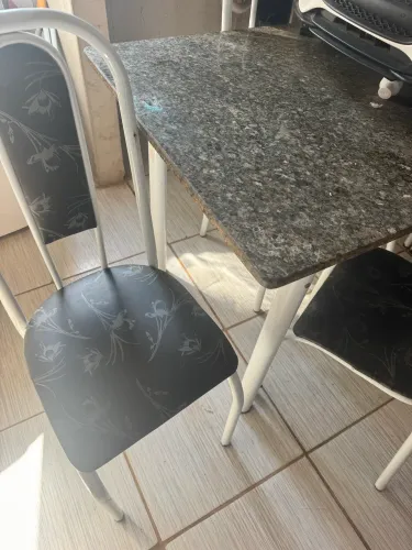Mesa de mármore