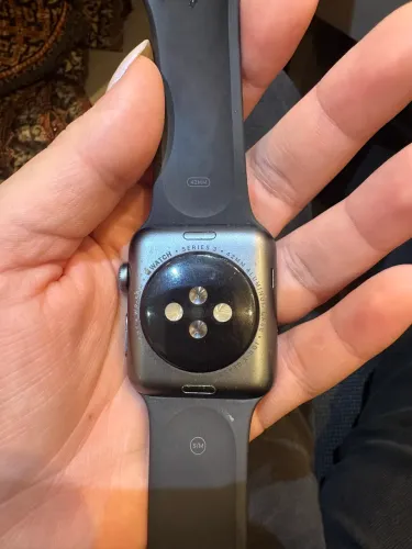Vendo Iphone 16 (128g) e Apple Watch 42mm
