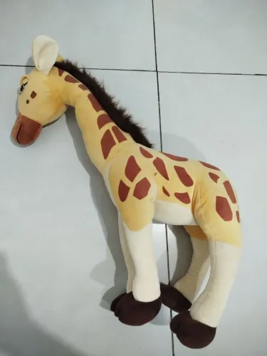 Girafa de pelúcia original Disney.