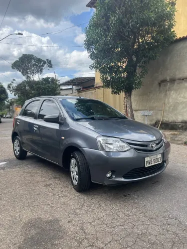 Toyota Etios XS 1.5 Flex 16V 5P Mec. 2015