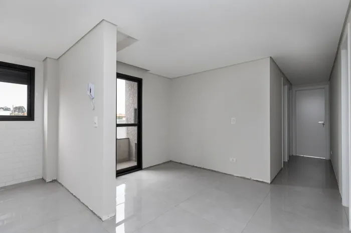 Apartamento à venda com 2 quartos no Centro em Pinhais - PR