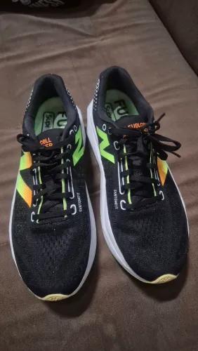 New Balance FuelCell SuperComp Trainer V3
