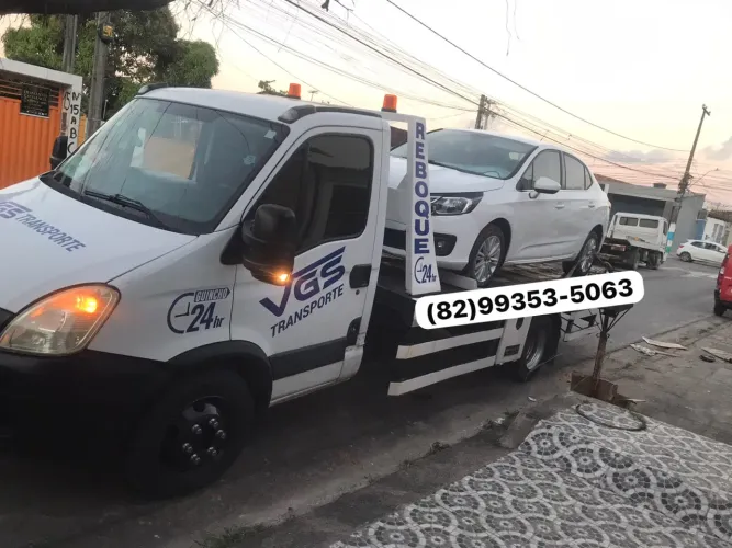 Serviço de transporte e guincho 24HRS