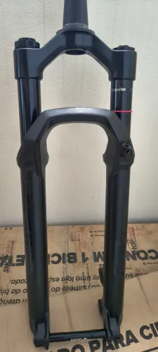 Suspensão Rock Shox Pike Ultimate charger 3 debonair buttercup curso 120mm