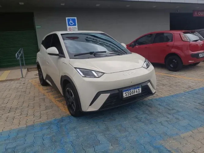 BYD Dolphin Mini (Elétrico) 2025