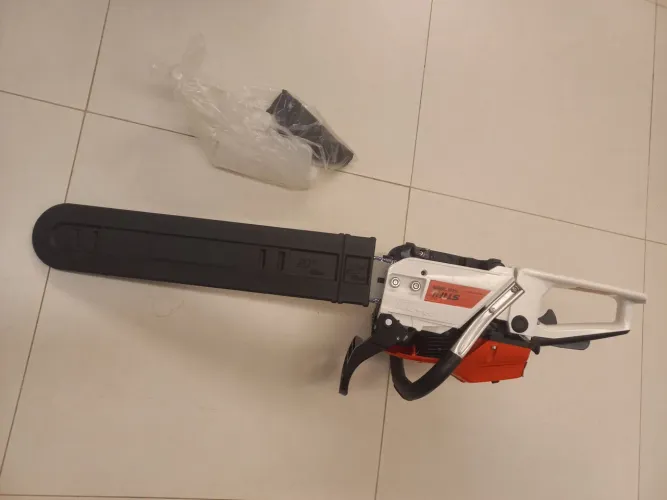 Motosserra Gasolina Stihl MS 382 Cor Branco e Laranja
