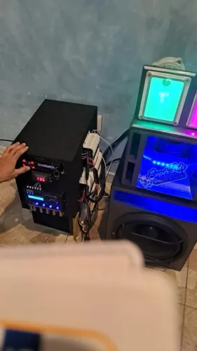 Vendo som de alta qualidade 