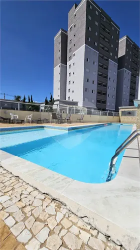Apartamento com 3 Quartos e 1 Suíte em Campolim