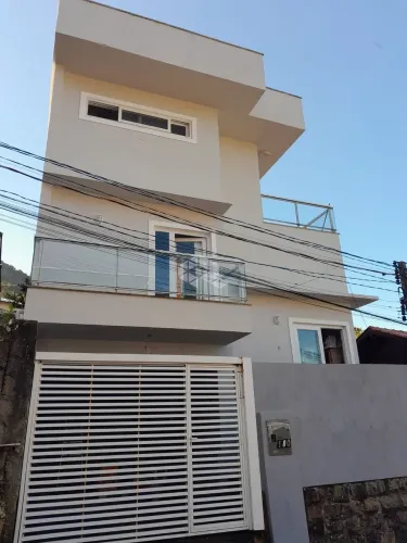 CASA 2 QUARTOS A 150M DO MAR COM VISTA PARA O MAR NA PRAIA DA SOLIDÃO