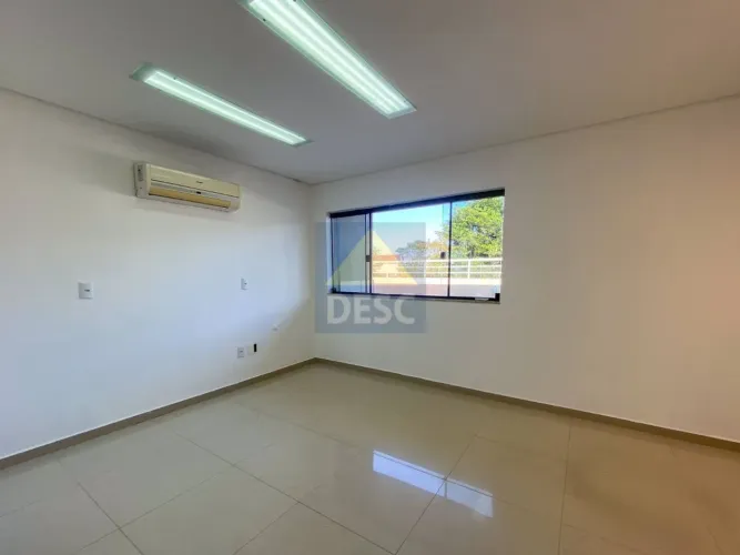 Sala Comercial para alugar no Santa Clara Consultórios no bairro Ariribá em Balneário Camb
