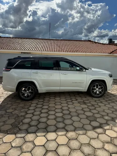 Jeep Commander Overland T270 1.3 TB Flex AUT 2025