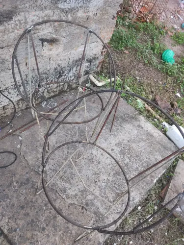Quer reformar suas cadeiras. Não sabe corre pra Ka.