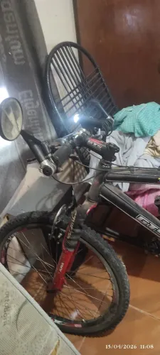 BIKE , GTS, SUPER LEVE,MUITO REFORÇADA, QUADRO GROSSO,ESTOU VENDENDO PORQUE ESTA SEM USO,
