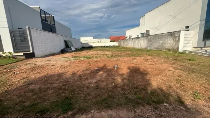 Melhor terreno no Condomínio Verana