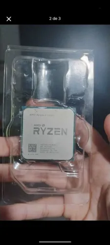 AMD Ryzen 3 2200G