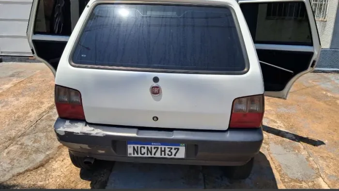 Fiat Uno Mille Celeb. WAY Econ. 1.0 F.flex 4P 2013