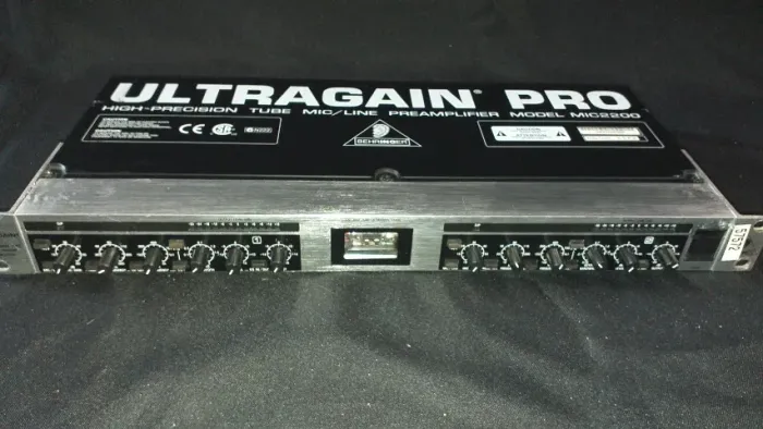 Ultragain pro mic2200