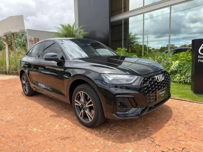Audi Q5 SB P Black. 2.0 TFSIe S.tr. QT (hib.) 2023