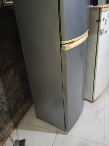Vendo geladeira duplex $440,00