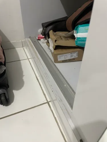 Guarda roupa duas portas