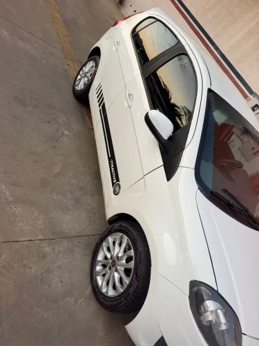 Fiat Palio Attractive 1.0 EVO Fire Flex 8V 5P 2013