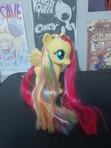 Fluttershy mechas na moda my little pony