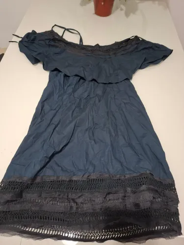 Vendo roupas pouco usada de grife sem avarias