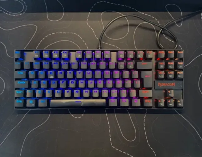 Teclado RGB Redragon Kumara - Switch Blue