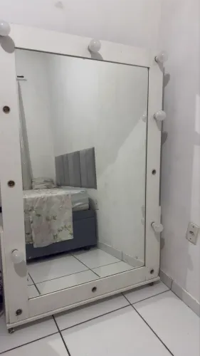 Espelho camarim com rodinha