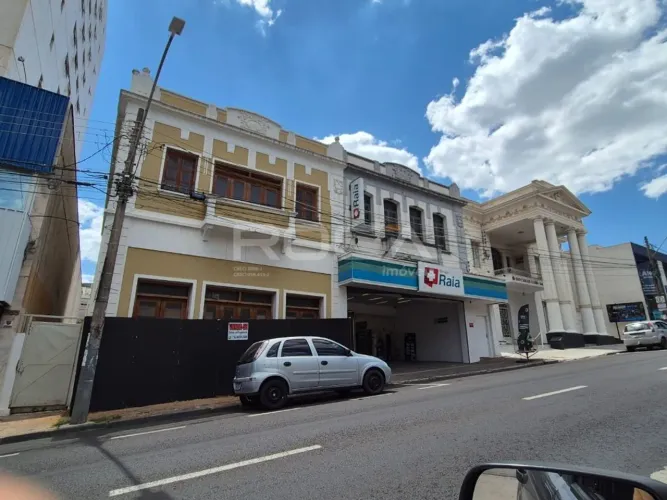 Oportunidade Única: Casa Comercial à Venda no Centro de São Carlos!