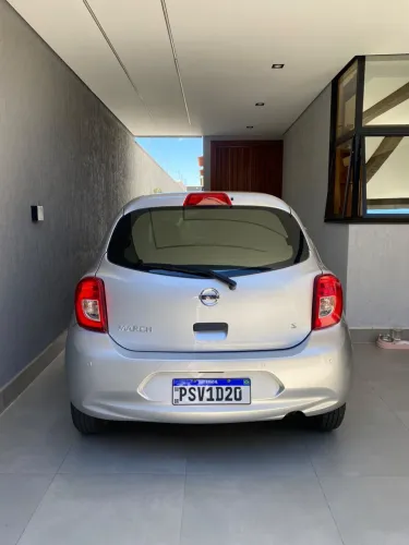 Nissan March S 1.0 12V Flex 5P 2017