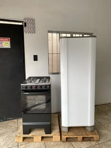 Geladeira E fogão 4 Bocas - ENTREGO