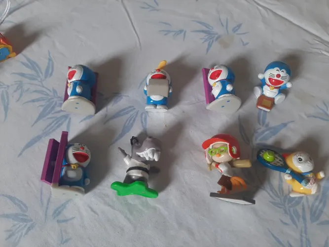 Miniatura Doraemon kinder ovo 