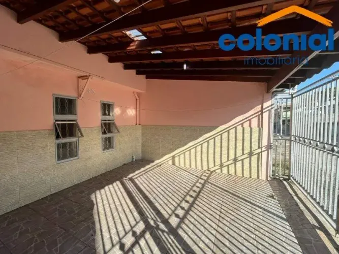 Casa desocupada à venda em Várzea Paulista-SP: 1 quarto, 1 sala, 1 banheiro, 2 vagas de ga