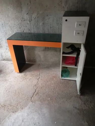 Mesa para manicure