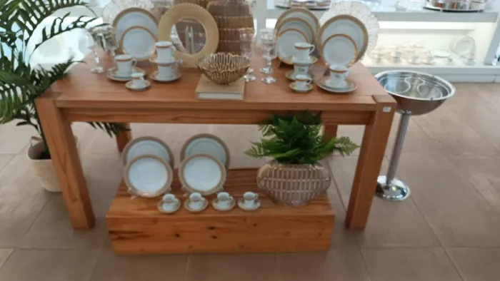Mesa de Madeira Maciça de Acácia 1,60m - Linda e Resistente!