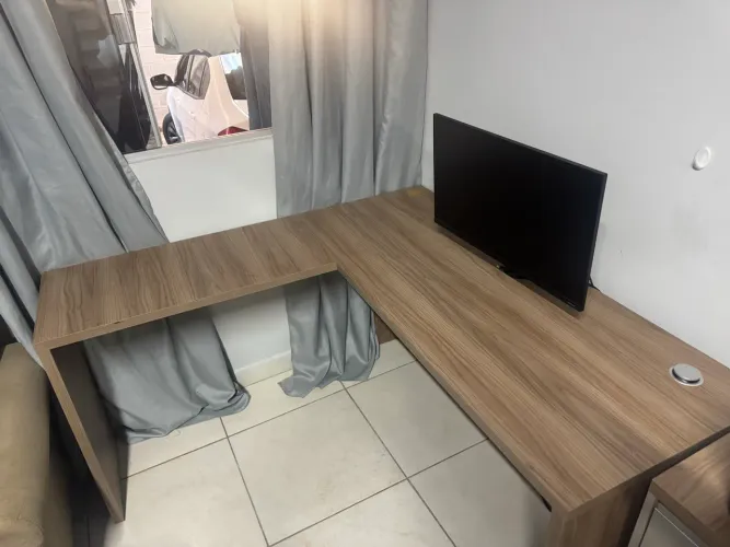 Mesa de para escritório em L 1,50x1,50