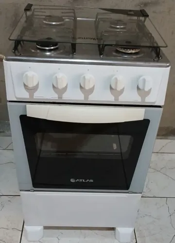 Vendo fogão 4 bocas (atlas)