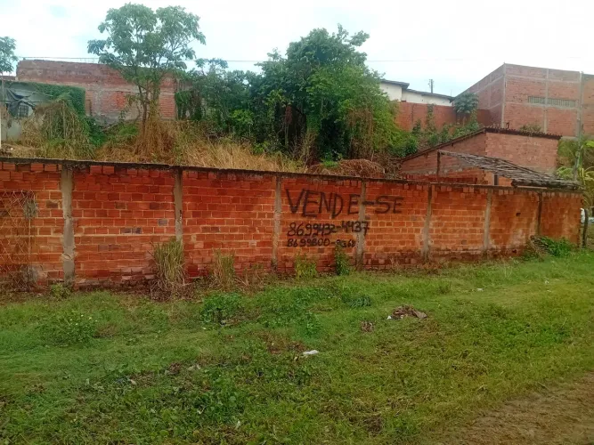 Vendo terreno grande